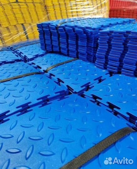 Модульная пвх плитка в автосервис / сто