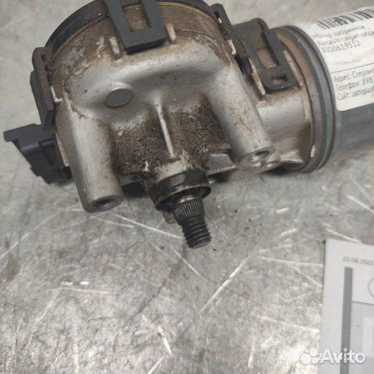 Мотор стеклоочистителя передний Renault Logan K7J