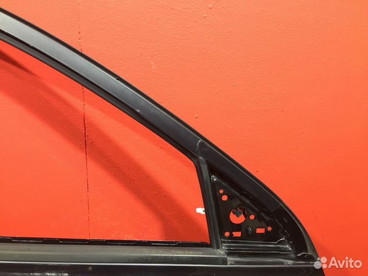 Дверь передняя правая Kia Ceed хетчбэк G4FA 1.4L