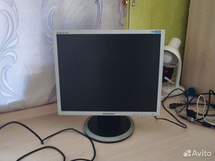 Монитор Samsung syncmaster 940n