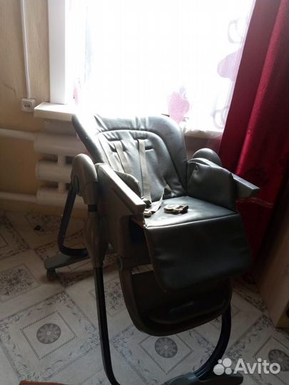 Детский стульчик для кормления