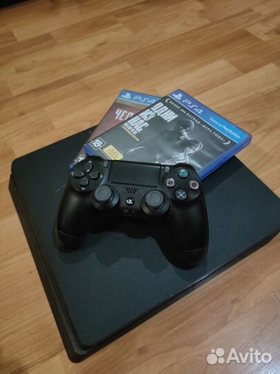 Playstation 4 1 tb с геймпадом + 3 игры