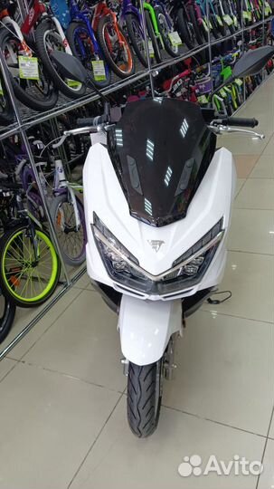 Скутер Vento VMC PCX 200
