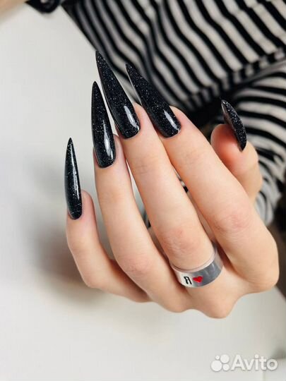 Маникюр и педикюр. Центр Сочи