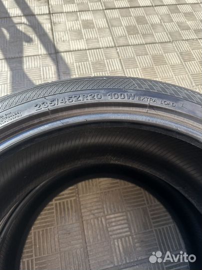 Kapsen RS26 235/45 R20 100W