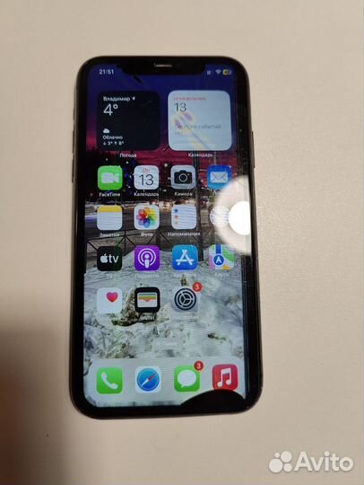 iPhone 11, 64 ГБ