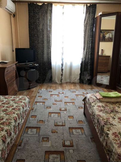 1-к. квартира, 42 м², 2/4 эт.