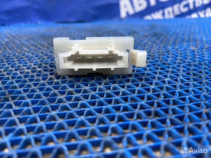 Резистор печки Renault Logan седан K7J 2007