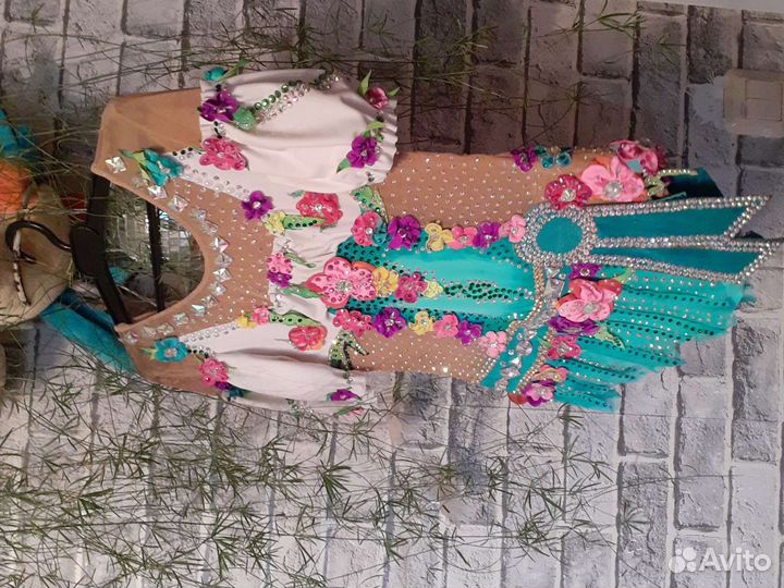 Купальник для художественной гимнастики