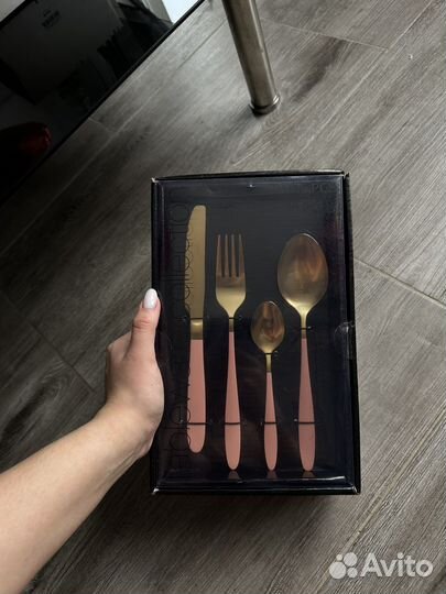 Набор столовых приборов