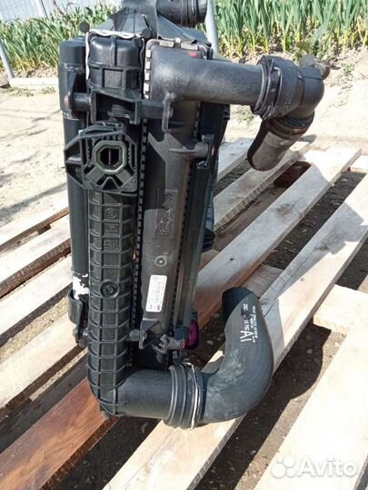 Кассета радиаторов в сборе VW Jetta 5