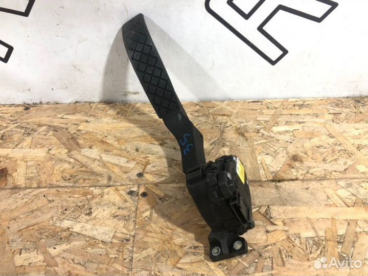 Педаль газа Volkswagen Touareg 2 До Рестайл