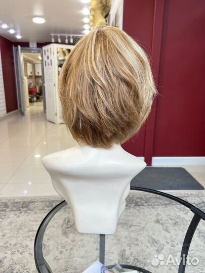 Парик с имитацией кожи головы