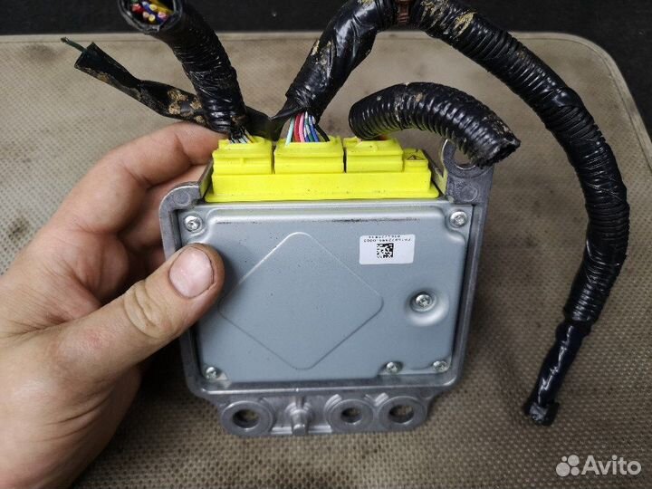 Блок SRS Airbag Ниссан Жук