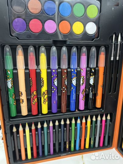Набор для рисования в чемоданчике