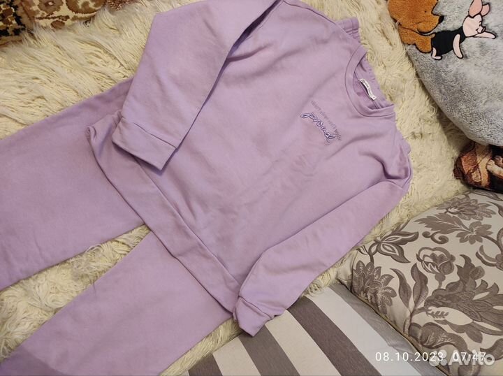 Спортивный костюм женский