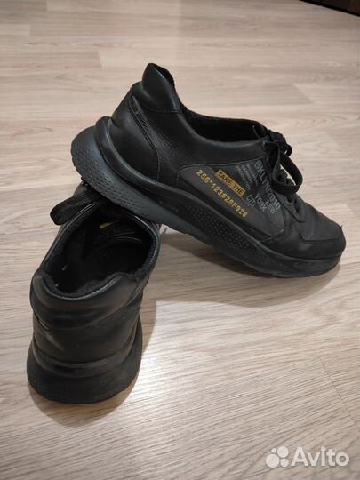 Кроссовки мужские демисезонные 43 размер