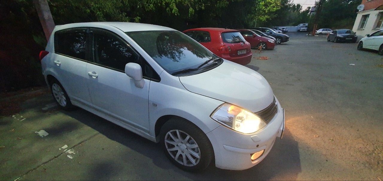 Nissan Tiida: фото владельца