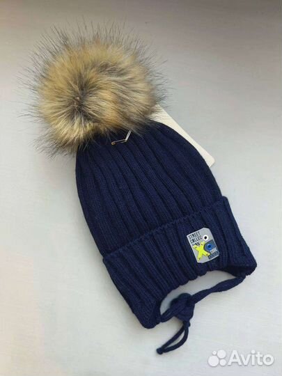 Детская шапка с помпоном от 4 до 7 лет