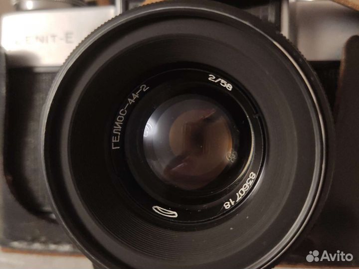 Пленочный фотоаппарат Zenit e, с объектом Гелиос