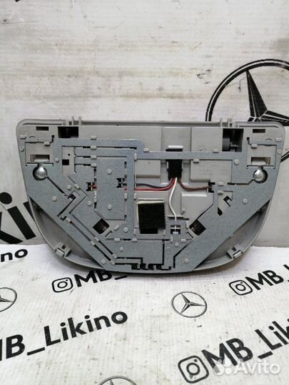 Плафон освещения салона задний Mercedes S-Класс