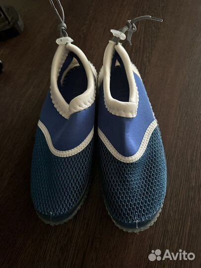 Аквашузы новые р.35