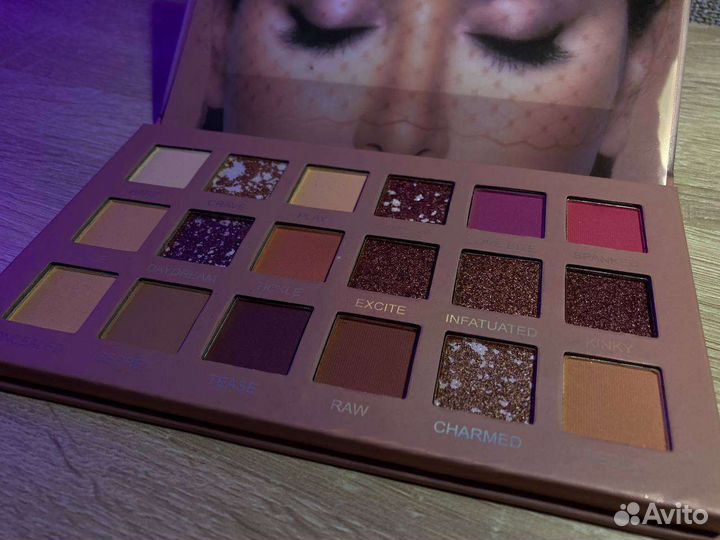 Палетка теней hudaberry 