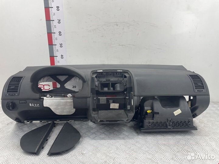 Торпедо (панель передняя) для Volkswagen Polo 4