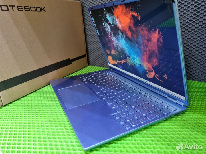 Ноутбук Новый intel i7/12Gb/SSD 512 Комплект