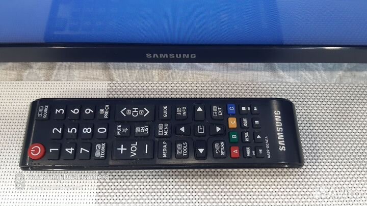 Телевизор Samsung 40 дюймов