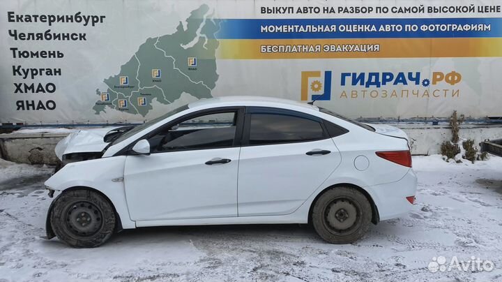 Накладка декоративная на двигатель Hyundai Solaris