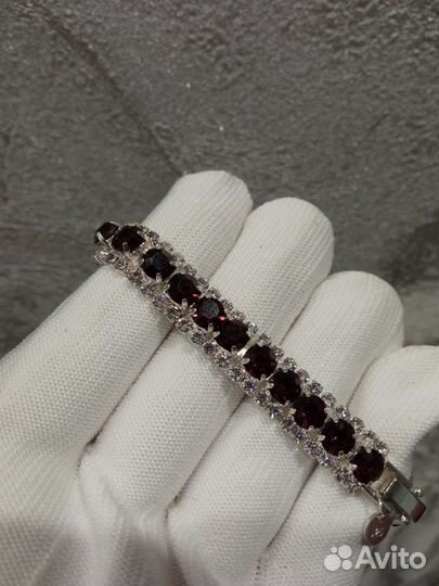 Браслет с камнями