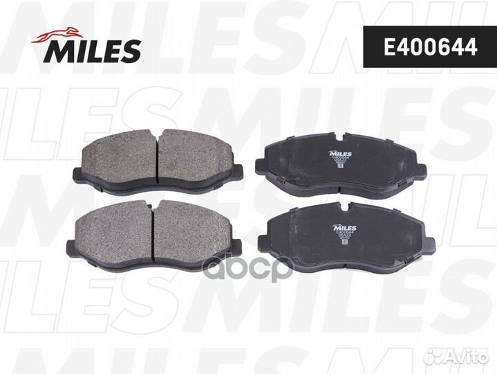 Колодки тормозные передние (Смесь Semi-Metallic)