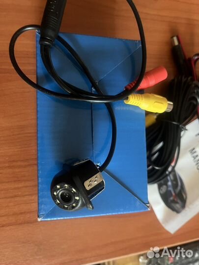 Камера заднего хода врезная