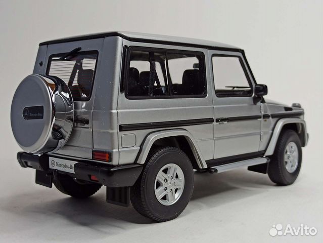 Mercedes G500 1998 Autoart 1:18