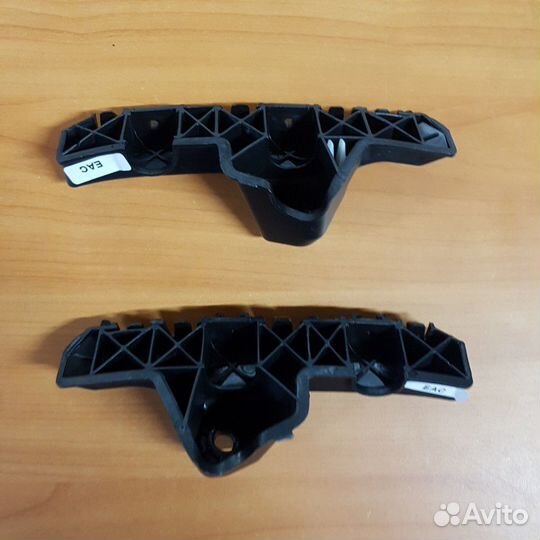 Кронштейны бампера 2шт Hyundai Solaris 2