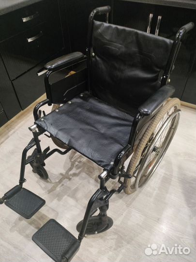 Коляска инвалидная армед