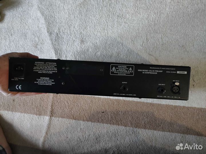 Студийный ламповый компрессор tl audio 5050 ivory2
