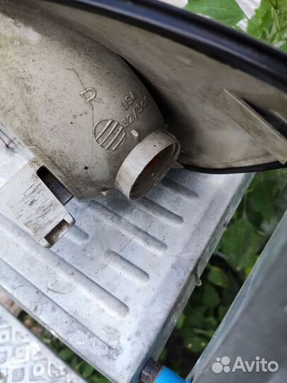 Поворотники Audi 100