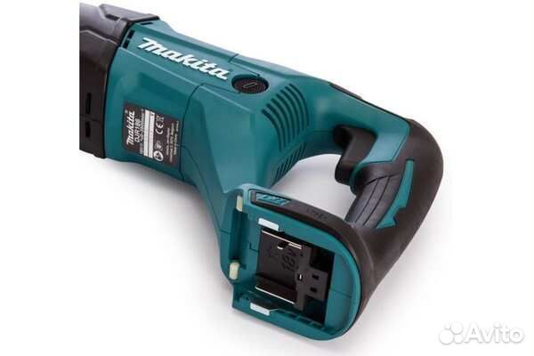 Аккумуляторная сабельная пила Makita DJR186RFE