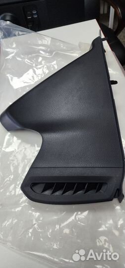 Накладка на торпедо левая