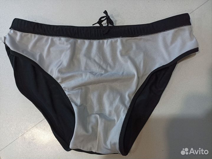 Купальные плавки мужские