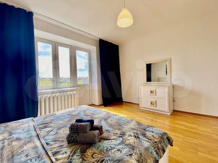 3-к. квартира, 85 м², 9/9 эт.