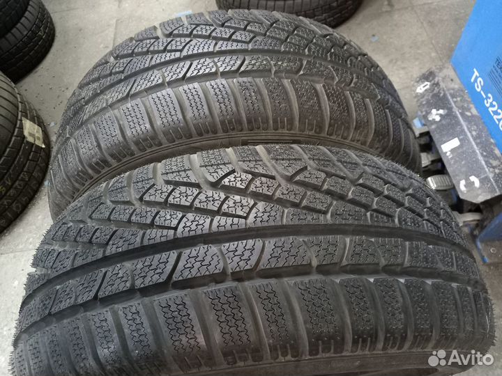 Pirelli Winter Sottozero 210 225/50 R17 94H