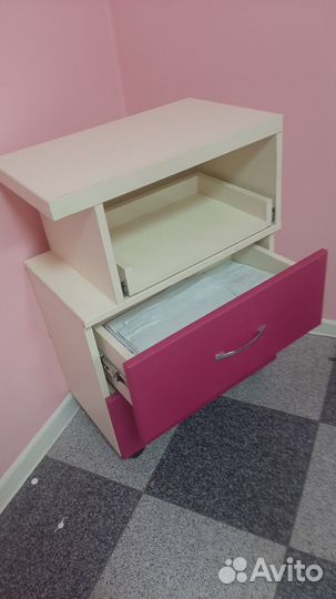 Педикюрная тумба