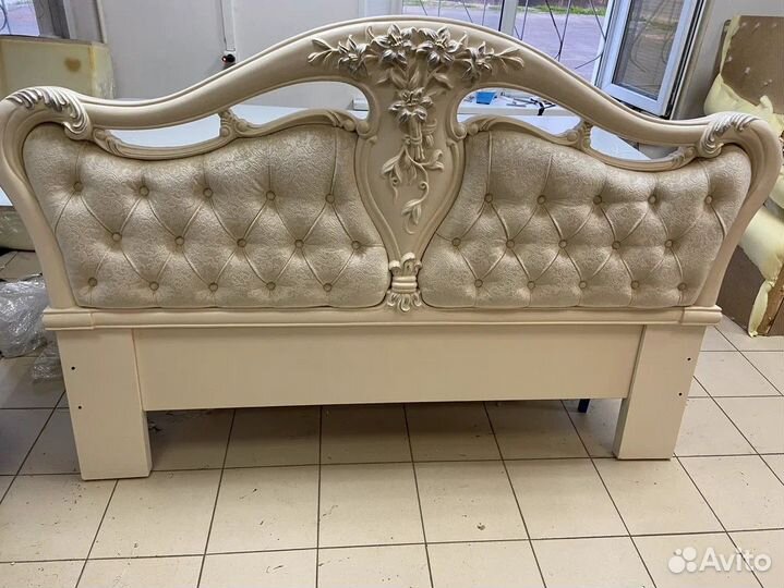 Перетяжка мебели Реутов, обивка дивана, кресла