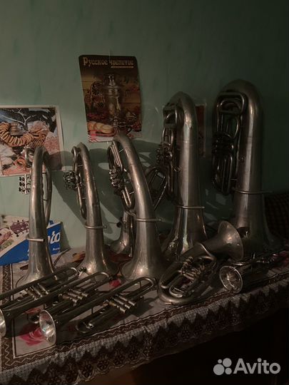 Духовые музыкальные инструменты и барабаны