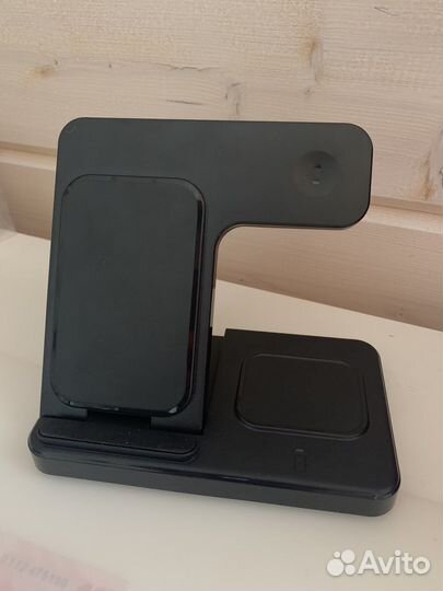 Беспроводная зарядка для iPhone 3в1