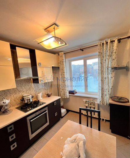 4-к. квартира, 84 м², 5/9 эт.