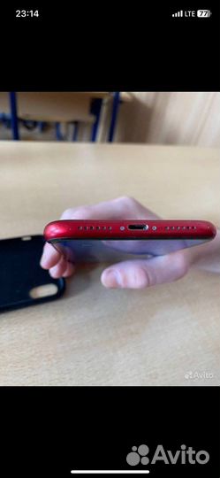 Телефон iPhone хр 128